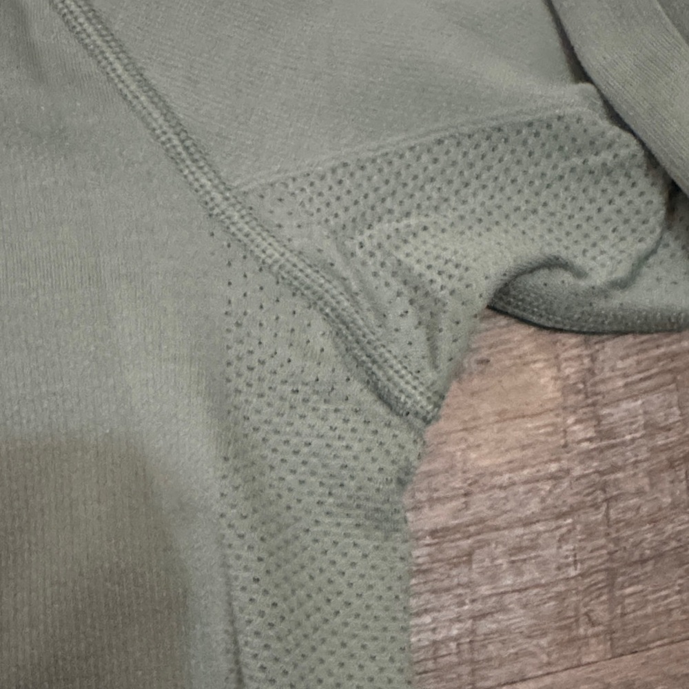 lululemon athletica Sage Swiftly Tech Longsleeve 10 - Picture 5 of 7